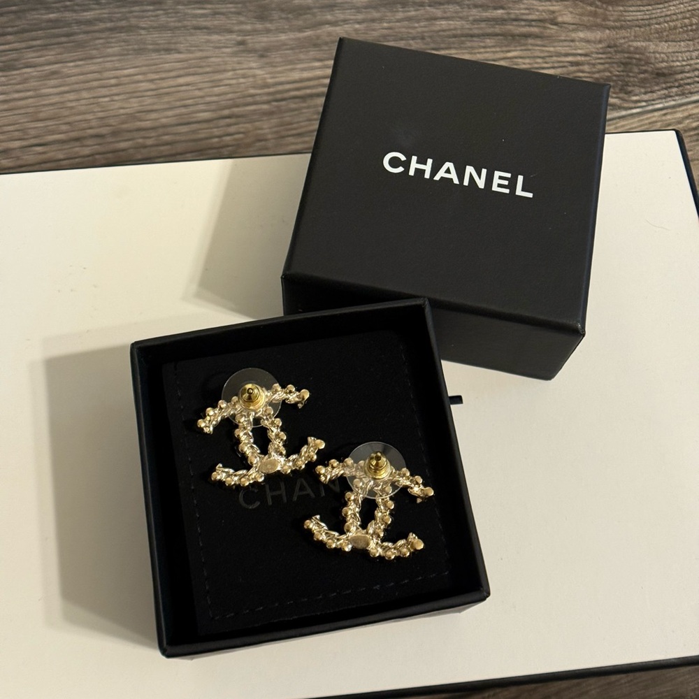 Chanel Large Gold Statement Crystal Cc Earrings - image 7